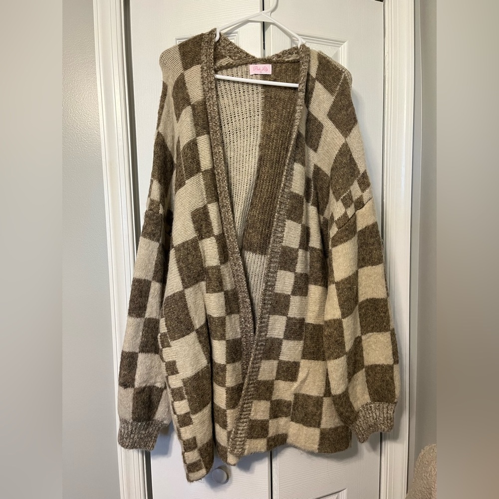 🔥 Pink Lily Cozy Days Taupe Multi Checkered Cardigan - Large